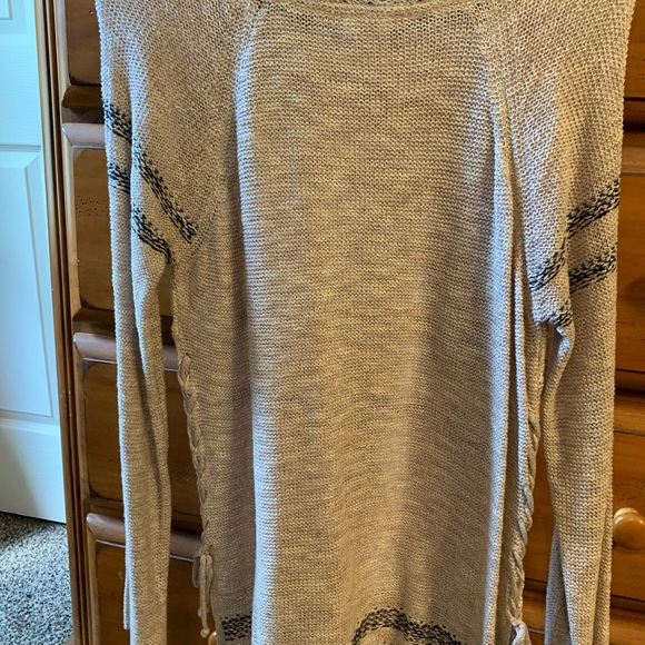 Sweater - Picture 3 of 3